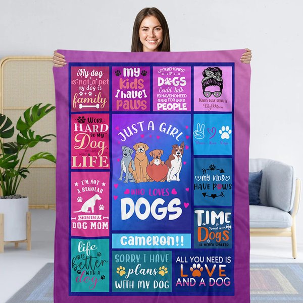 Couverture personnalisée Just A Girl Boy Who Loves Dogs avec nom Cadeau d'anniversaire pour chat, chien, propriétaire d'un animal de compagnie
