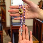 Collier Femme Personnalisé avec Photo Perles de Rosaire Pendentif Croix Cadeau Commémoratif