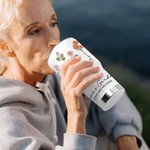 Thermos de Vacuum Personnalisé avec 1-15 Fleurs de Naissance et Noms Gobelet Isotherme avec Thème Jardin Cadeau d'Anniversaire pour Mère Grand-Mère
