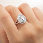 Personnalisé 1-4 Bouquet de fleurs de naissance Bague gravée Bijoux en nacre Cadeau d'anniversaire de la fête des mères pour les femmes