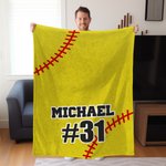 Personalisierte Softball gelbe Fleecedecke mit Namen und Nummer Geburtstagsgeschenk für Softball-Liebhaber