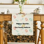 Spersonalizowany bieżnik na stół Happy Easter Bunny z imieniem i nazwiskiem Jajka Wielkanocne Dekoracja stołu kuchennego Prezent na przyjęcie wielkanocne dla rodziny