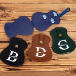 Support de médiators de guitare portable personnalisé avec 3 médiators de ciel étoilé pour stocker jusqu'à 18 médiators Boîte de rangement Cadeau pour les amoureux de la guitare et les guitaristes
