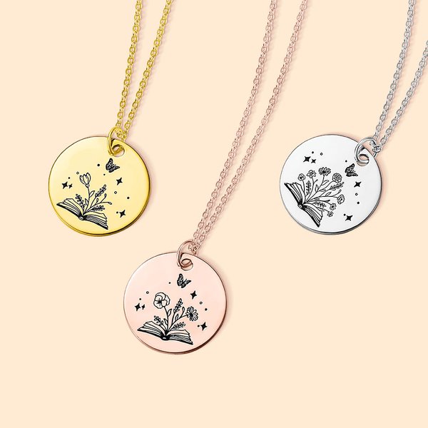 Collier à Personnaliser avec Fleurs de Naissance et Texte Collier avec Livre Ouvert et Papillon Cadeau d'Anniversaire pour Femme