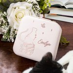 Joyero de viaje de piel de PU personalizado con un bonito dibujo de gato y un nombre Regalo de joyero portátil para los amantes de los libros