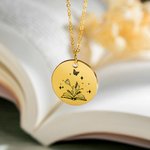 Collier à Personnaliser avec Fleurs de Naissance et Texte Collier avec Livre Ouvert et Papillon Cadeau d'Anniversaire pour Femme