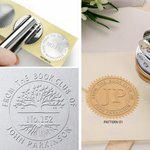 Sello en relieve personalizado con el tema de un libro Árbol del conocimiento con texto inicial para sobre de libro Regalo Ex Libris creativo para miembro de club de lectura Amante de la lectura