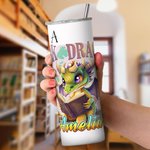 Personalisierte Ich bin Buch Drache 20oz Skinny Becher mit Strohhalm und Reinigungsbürste Cartoon Kaffeetasse Geburtstag Geschenk für Leser Drachenlie