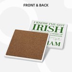 Personliga irländska citat Uppsättning av 2 fyrkantiga keramiska underlägg med namn St. Patrick's Day Housewarming-present för kelter irländsk familj