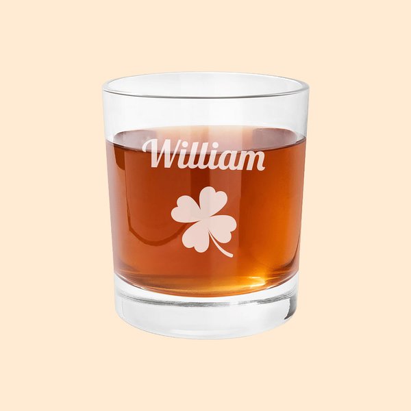 Henkilökohtainen Lucky Four Leaf Clover 10oz Whiskey lasit nimi S t. Patrickin päivä syntymäpäivälahja miehille viinan rakastajaille