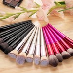 Boîte de Pinceaux de Maquillage 18 Pièces Ensemble de Voyage Personnalisé avec Fleur de Naissance Cadeau d'Anniversaire et Fête des Mères pour Femme