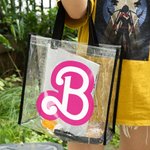 Sac à Main Etanche Personnalisé avc Nom ou Lettre Police Style Poupée Cadeau d'Anniversaire Vayage Achat pour Femme