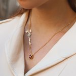 Personlig fødselsblomst fødselsstein halskjede med sidelengs navn Minimalistiske smykker Valentinsdag bursdagsgave til kvinner