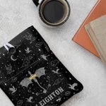 Dragon volant personnalisé Protège-livre avec pochette et nom Cadeau d'anniversaire pour les amoureux des livres