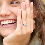 Bague Minimaliste Personnalisée avec Letter en Zircon Forme Bloc Cadeau Anniversaire St Valentin Fête pour Femme