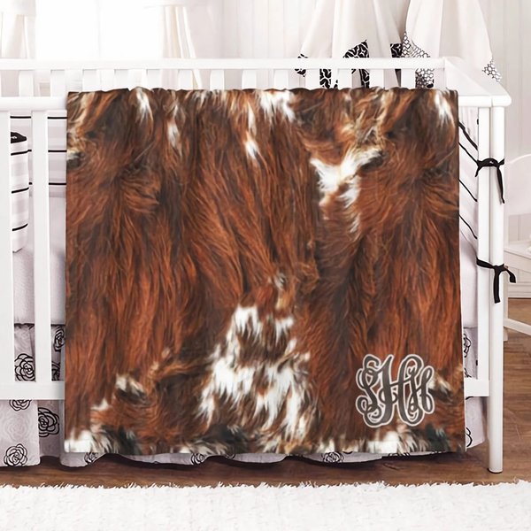 Couverture polaire personnalisée avec nom et imprimé fourrure de vache Baby Shower Cadeau pour nouveau-né