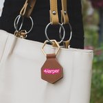 Clip en Cuir Personnalisé avec Nom de Style Poupée Rose Pince de Chapeau Accessoire de Voyage Cadeau pour Femme