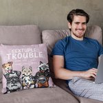 Taie de Coussin Personnalisée avec Dessin de Chien Chat et Nom Cadeau Anniversaire pour Ami qui Aime les Animaux