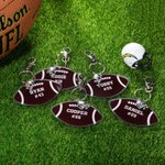 Portachiavi personalizzati con nome e numero Set di 2 accessori per borse da viaggio Regalo per gli amanti del calcio