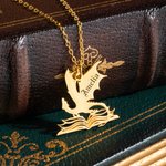 Collier Dragon Livre Personnalisé avec Prénom Gravé Cadeau Anniversaire pour Amoureux de Lecture