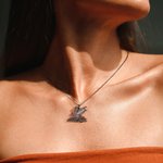 Collier Dragon Livre Personnalisé avec Prénom Gravé Cadeau Anniversaire pour Amoureux de Lecture