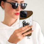 Personalisierte Haustier Thema TPU Slim Phone Case mit Namen und Paw Prints Geschenk für Hund Katze Liebhaber