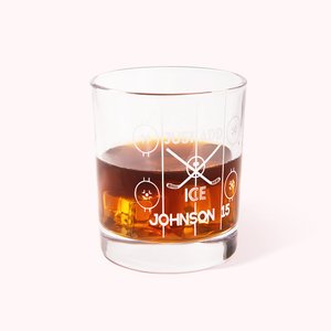 Personalisiertes „JUST ADD ICE“ Hockey Whisky Glas mit Text Gravur Geburtstag Vatertag Geschenk für Freund Papa Ehemann
