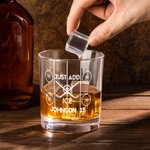 Bicchiere da whisky personalizzato per hockey su ghiaccio con testo inciso Regalo di compleanno per la festa del papà marito