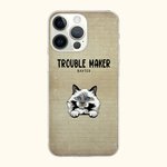 Personalisierte Trouble Maker Haustier Thema TPU Slim Phone Case mit Namen und Wandfliese Hintergrund Geschenk für Hund Katze Liebhaber