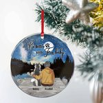 Spersonalizowane życie jest lepsze z futrzanym dzieckiem Okrągły akrylowy wiszący ornament z nocnym gwiaździstym niebem w tle Świąteczny prezent urodzinowy dla miłośnika psów