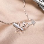 Collier pour Coiffeur Personnalisé avec Prénom Pendentif à Peigne Ciseaux de Coiffure Cadeau Souvenir de Remise des Diplômes