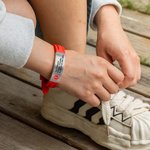 Personalisiertes Einstellbares Silikon Notfall Armband mit Edelstahl-ID Wasserdichtem Namensschild Erste Hilfe Gesundheitsgeschenk für Herren Damen