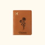 Coperta per passaporto personalizzata con nome e lingua floreale per donna, regalo di compleanno, damigella d'onore, amante dei viaggi.