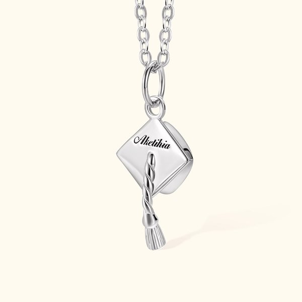 Personalized Graduation Cap Mortar Board Hat Pendant Necklace with Name and Year Graduation Gift for Class of 2024 Graduates