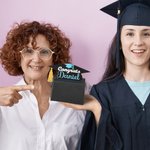 Gepersonaliseerde Glitter Graduation Cap Pull Out Money Gift Box Geld Houder met Naam en 30st Transparante Zakjes Gift voor Class of 2025 Afgestudeerden