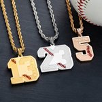 Collier Prénom Gravure Personnalisée Breloque Forme Numéro Style Baseball Cadeau Anniversaire pour Amateur de Sport