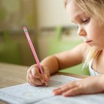 Boîte de 12 crayons HB personnalisés avec nom et éléments mignons Cadeau de rentrée scolaire pour enfants