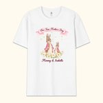 T-Shirt Adulte Personnalisé avec Noms Thème Our First Mother's Day Lapin Pierre Cadeau Fête pour Nouvelle Maman