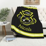 Gepersonaliseerde Brandweerman Deken met Naam en Dunne Gele Lijn Zachte Fleece Home Decoratie Verjaardagscadeau voor Brandweermannen