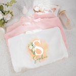 Accappatoio in raso personalizzato con fiori di nascita, pizzo e nome Regalo di nozze per damigelle d'onore per addio al nubilato