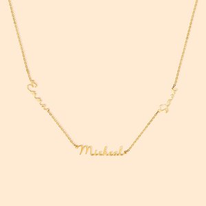 Collier multiple minimaliste personnalisé avec noms - Cadeau d’anniversaire Fête des Mères pour femme fille