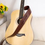 Tracolla per chitarra regolabile in pelle PU personalizzata con testo inciso Regalo di compleanno per musicista amante della chitarra