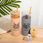 Personalisierte Haustier Foto eingraviert Name 17oz Glas Becher mit Silikonhülle Bambus Deckel und Stroh Geburtstag Geschenk für Tierliebhaber