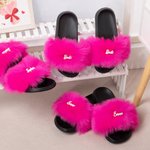 Chaussons en fausse fourrure Fashion Style Rose personnalisés avec nom Cadeau d'anniversaire pour Meilleure amie Demoiselle d'honneur