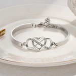 Bracelet Personnalisé avec Nom Symbole Infini Cadeau Anniversaire Fête des Mères pour Maman Grand-Mère