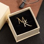 Personlig Initials Lapel Pin Brosch Kostym Accessoar Bröllop Jubileum Present för brudgummen Best Man