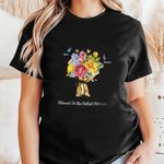 Personalized 1-12 Butterflies Carnations Bouquet T-shirt with Names Mother's Day Birthday Gift for Mom Grandma