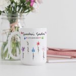 Spersonalizowany kolorowy kubek ceramiczny na kawę z imieniem i nazwiskiem 11oz 15oz Kwiat narodzin Prezent urodzinowy dla mamy babci