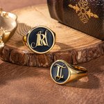 Anello personalizzato in metallo con iniziali impilate e testo inciso regalo di fidanzamento festa del papà per amico e famiglia