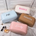 Henkilökohtainen nahka vedenpitävä Glitter nimi meikki laukku jakaja ja kahva Travel Accessory syntymäpäivä häät lahja naisille